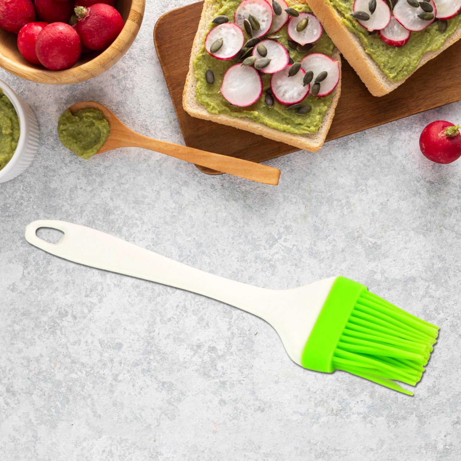 Silicone Kitchen Oil Spatula Brush with Handle Pastry / Cake Brush (17 cm / 1 Pc) Silicone Kitchen Oil Spatula Brush with Handle Pastry / Cake Brush (17 cm / 1 Pc)